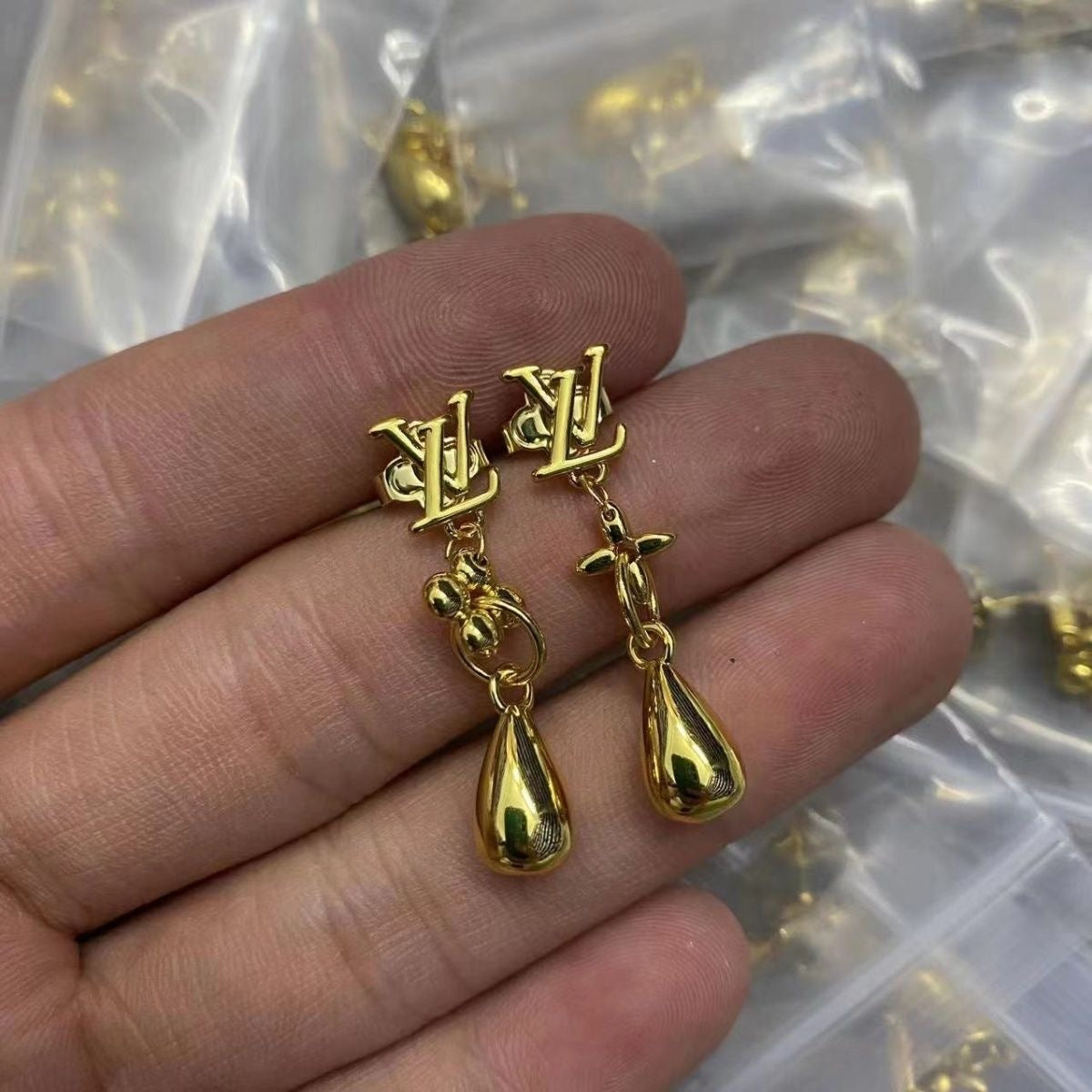 Four Different Styles Gold Color LV Earrings & Ear Studs ITEM NO.: HF-JL003