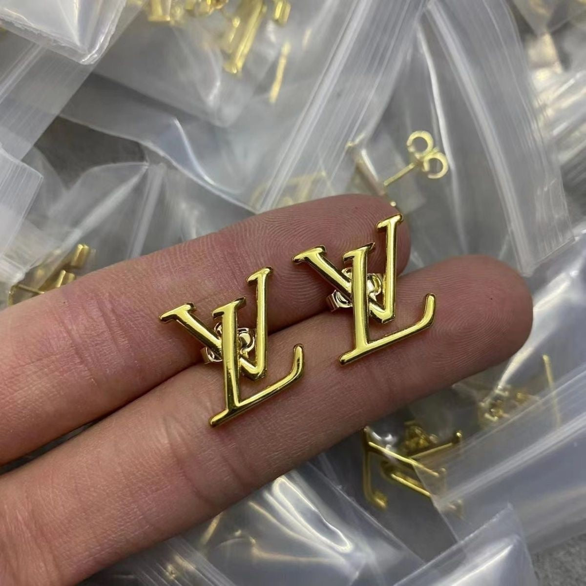 Four Different Styles Gold Color LV Earrings & Ear Studs ITEM NO.: HF-JL003