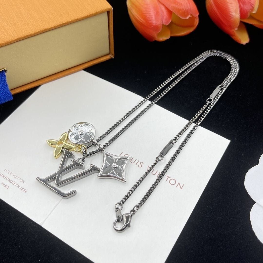 Three Styles LV Long Necklaces ITEM NO.: HF-JL033