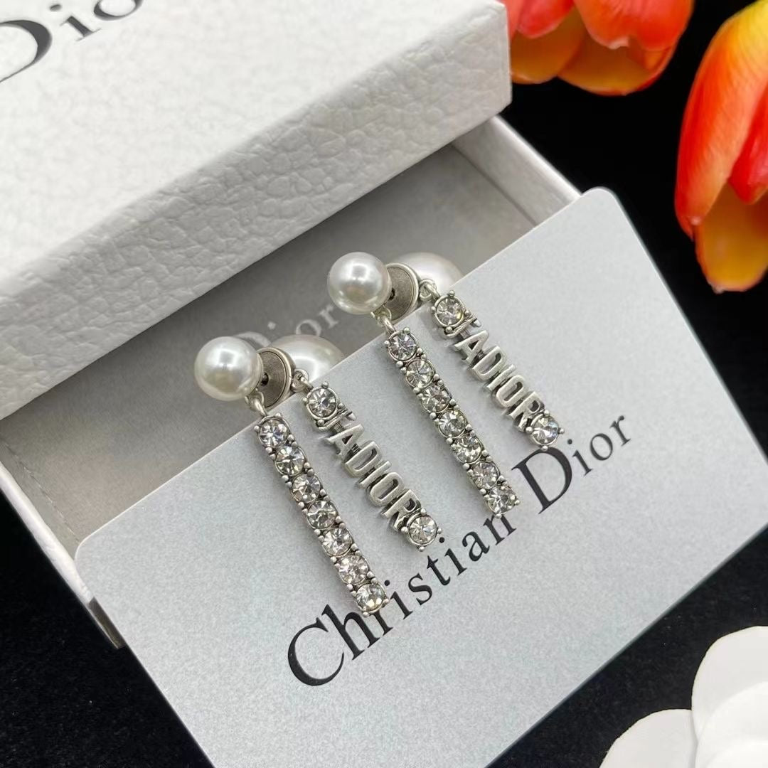 Two-Colour Bling Bling Diamond Christian Dior Earrings ITEM NO.: HF-JL035