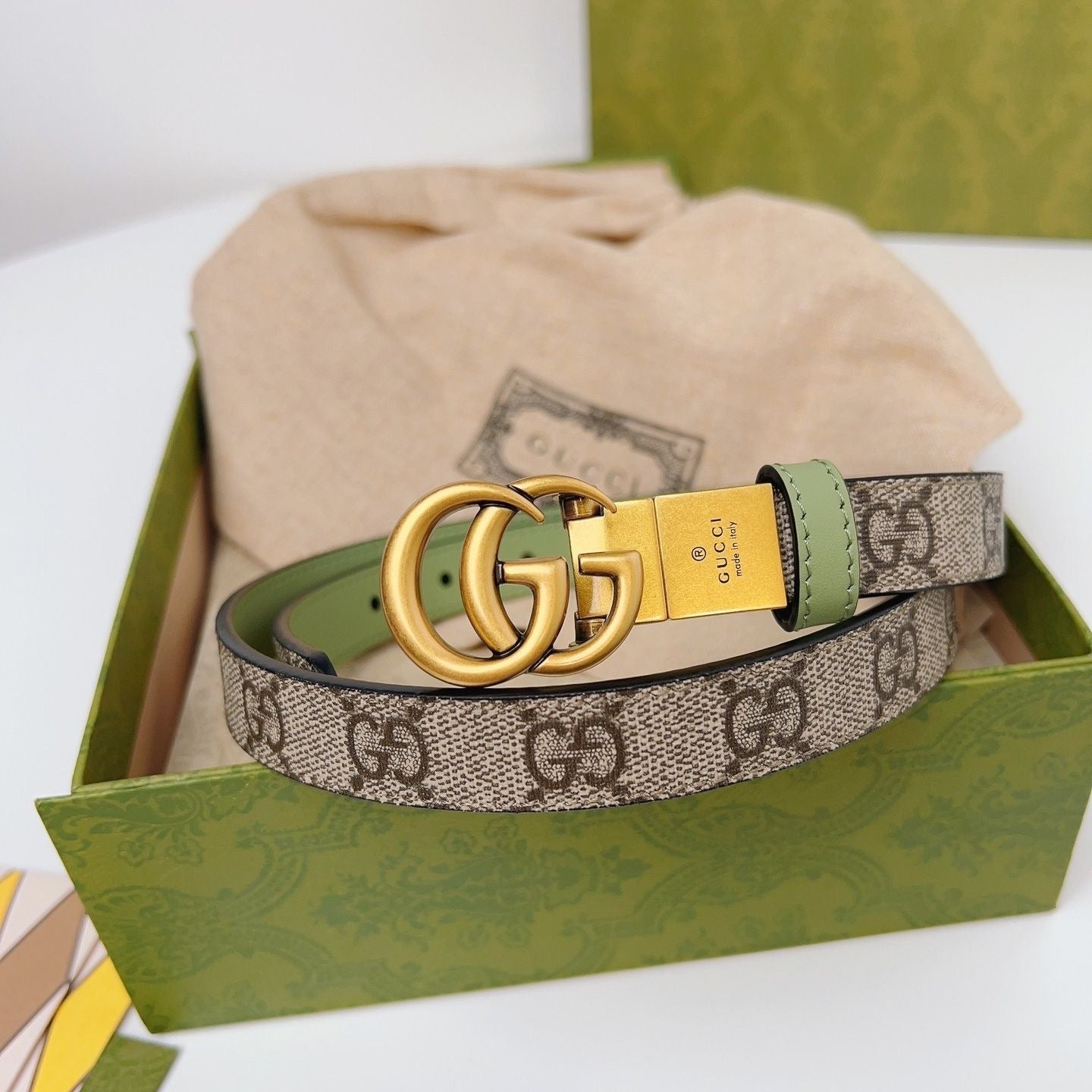 Double-Sided Use Two Tone Color Gucci GG Buckle Genuine Leather Belt   ITEM NO.: HF-BT015