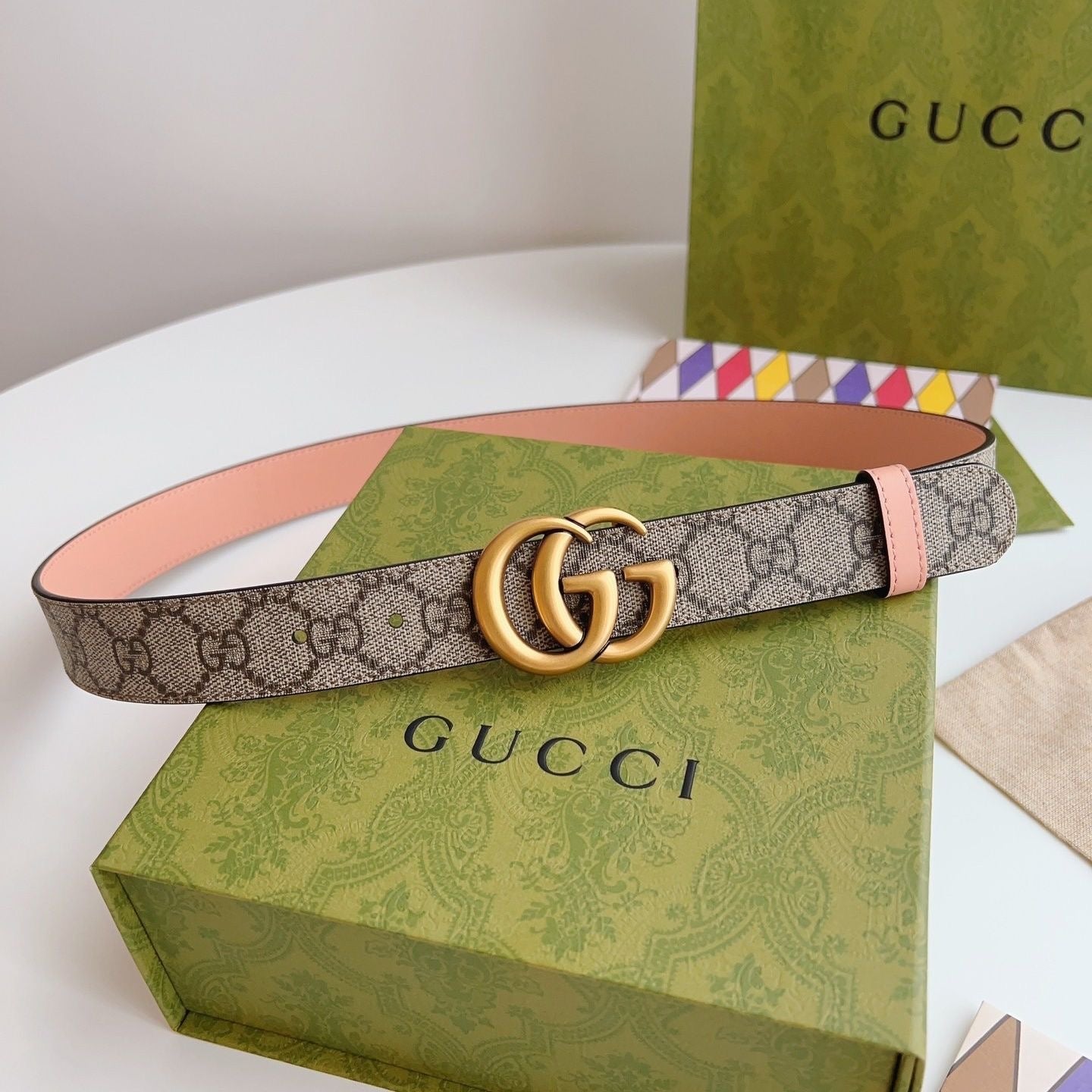 Double-Sided Use Two Tone Color Gucci GG Buckle Genuine Leather Belt   ITEM NO.: HF-BT015