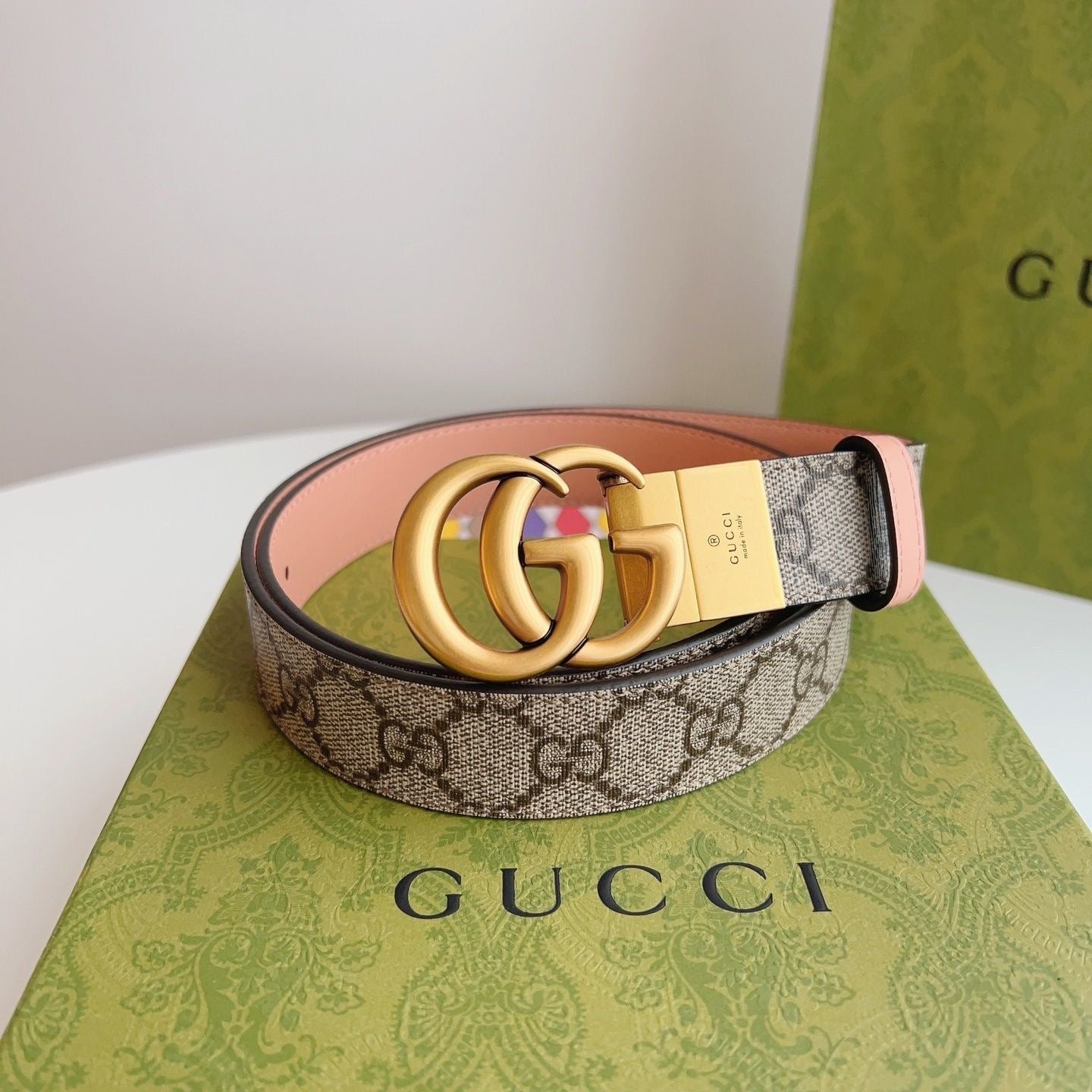 Double-Sided Use Two Tone Color Gucci GG Buckle Genuine Leather Belt   ITEM NO.: HF-BT015
