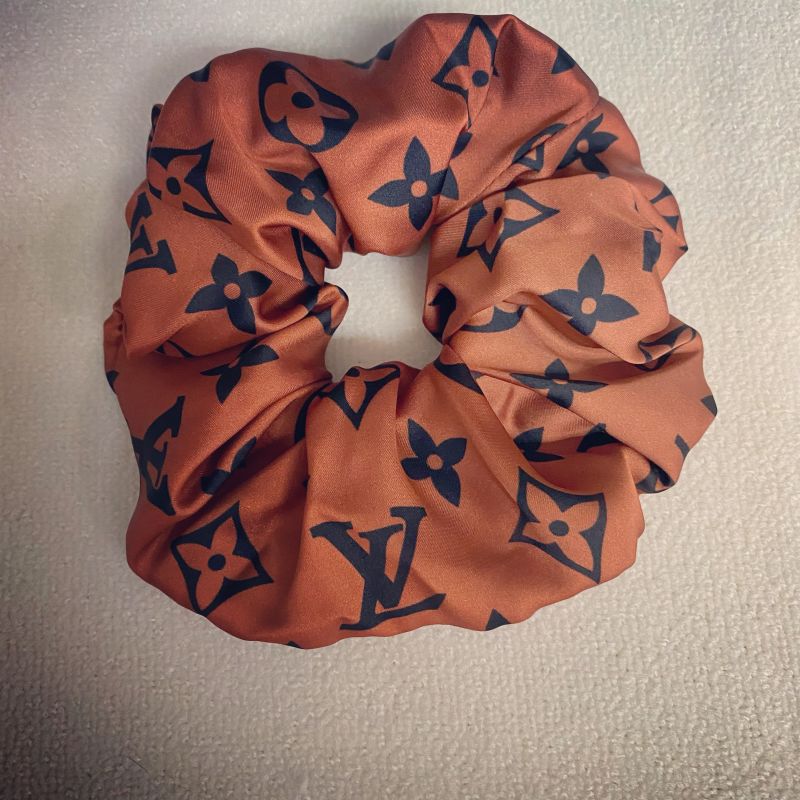 Custom LV design print hair scrunchies  ITEM NO.: HF-HD031