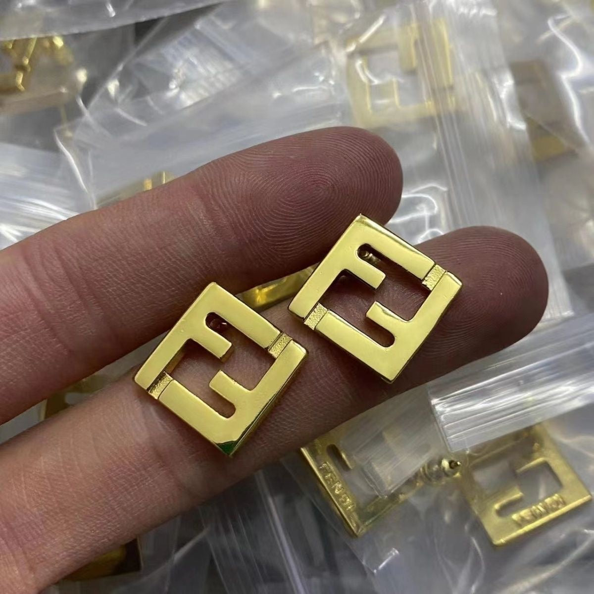 Selected FF Fendi Gold Earrings   ITEM NO.: HF-JL040