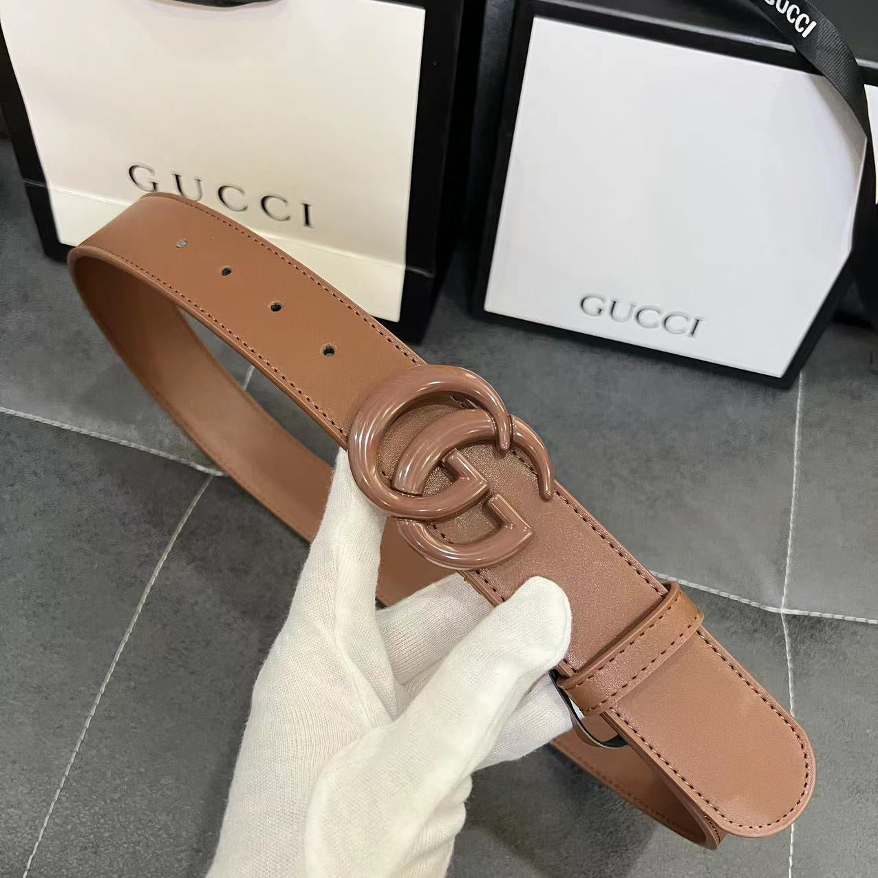 High Quality Simple Delicate Gucci GG Buckle Leather Belt    ITEM NO.: CS-BT051