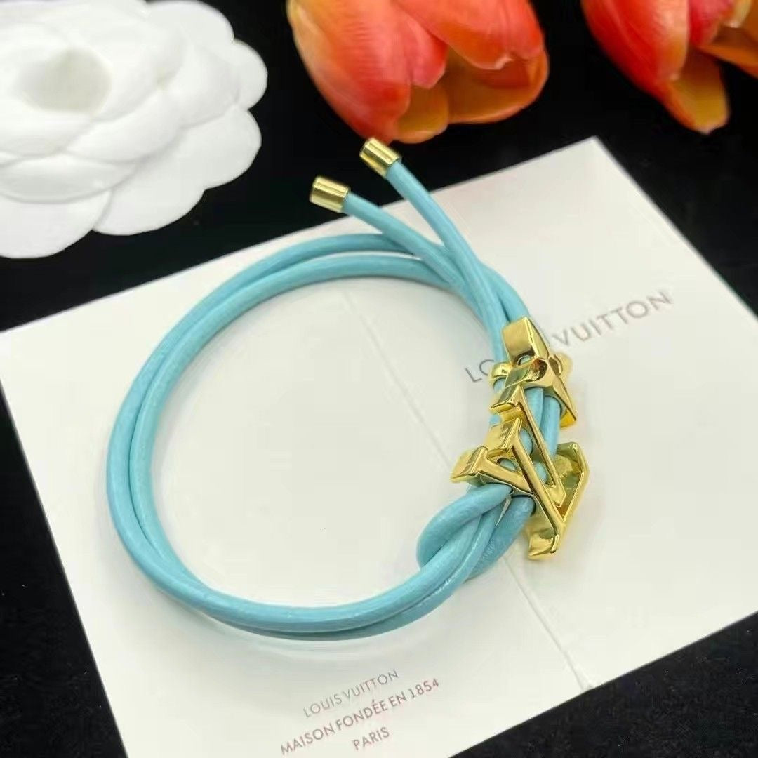 Three-Colour LV Leather Bracelets   ITEM NO.: HF-JL023