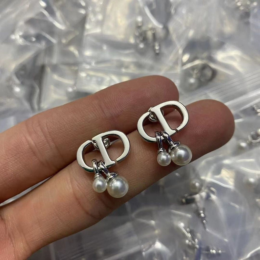 Four Different Styles Christian Dior CD Earrings & Ear Studs   ITEM NO.: HF-JL005