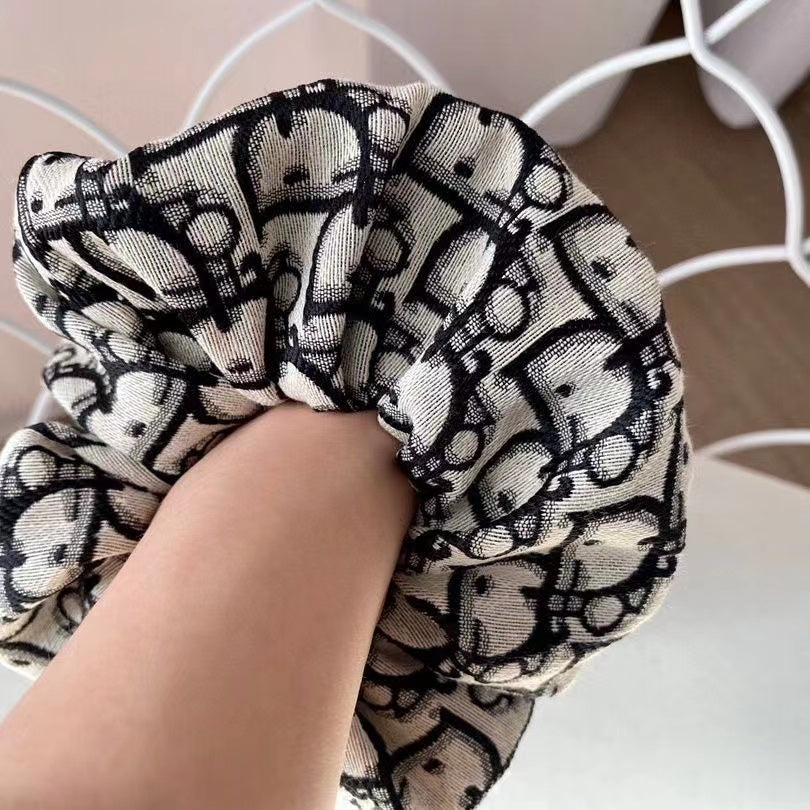 Gorgeous Dior Jacquard Hair Scrunchies ITEM NO. : HF-HD026