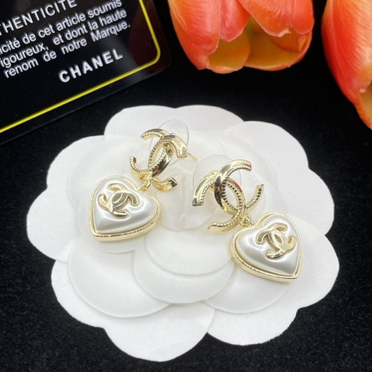 Multi-Styles Chanel CC Pearl Earrings   ITEM NO.: CS-JL046