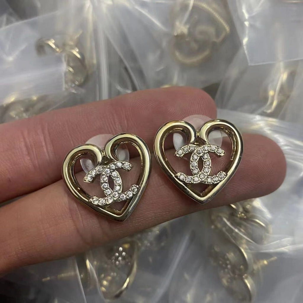 Fifteen Different Styles Chanel CC Earrings & Ear Studs   ITEM NO.: HF-JL004