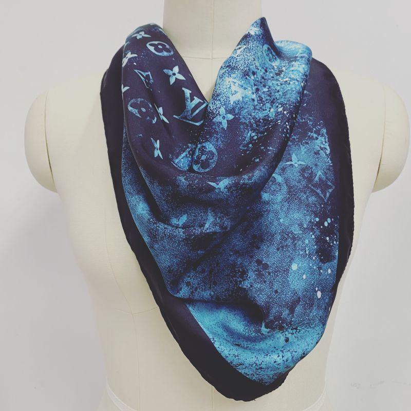 Custom LV design print silk feeling functional neck scarf head scarf sleeping hair wrapping scarf decorative scarf etc   ITEM NO.: CS-SF020