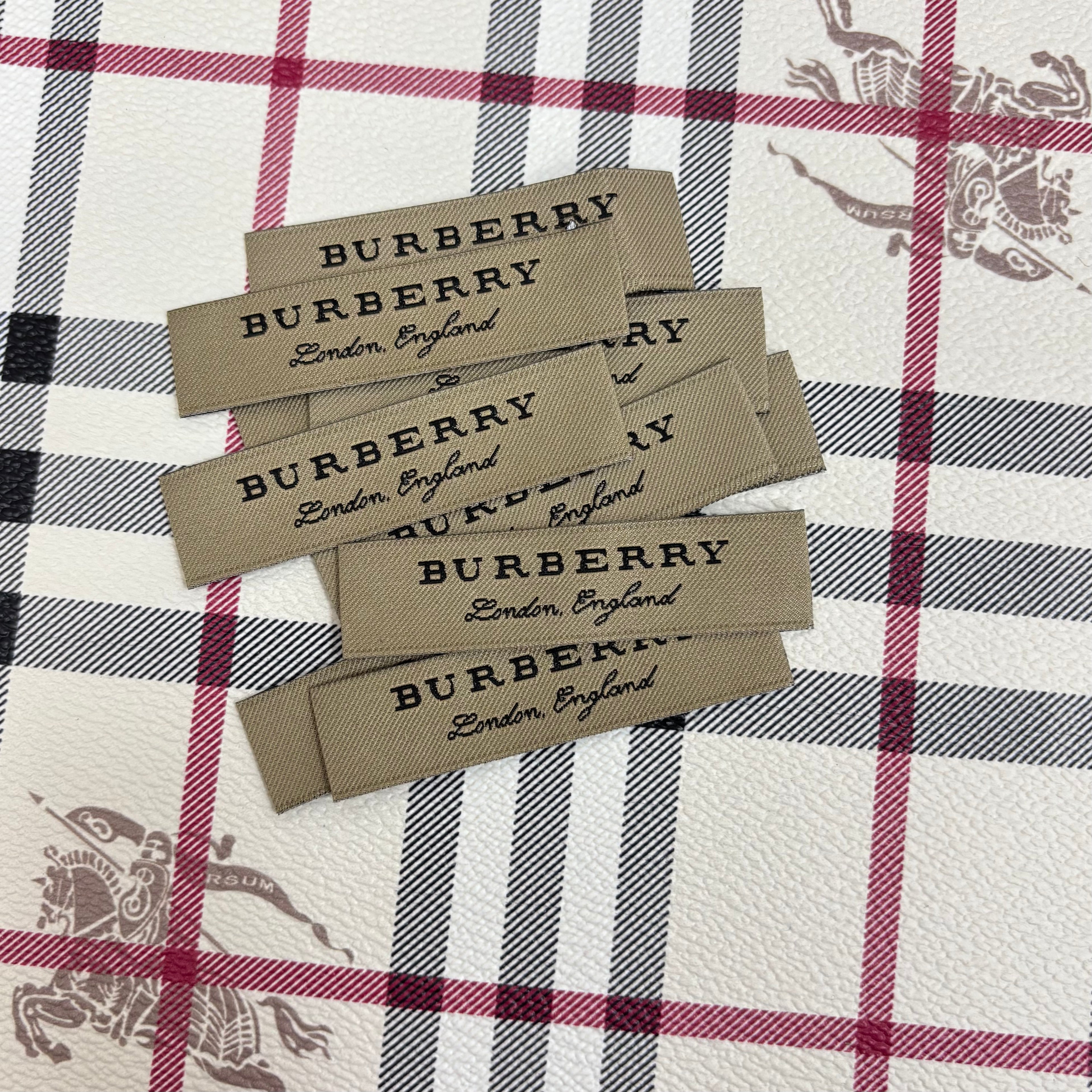 Classical Burberry Label Tags Item NO.: ACC-051