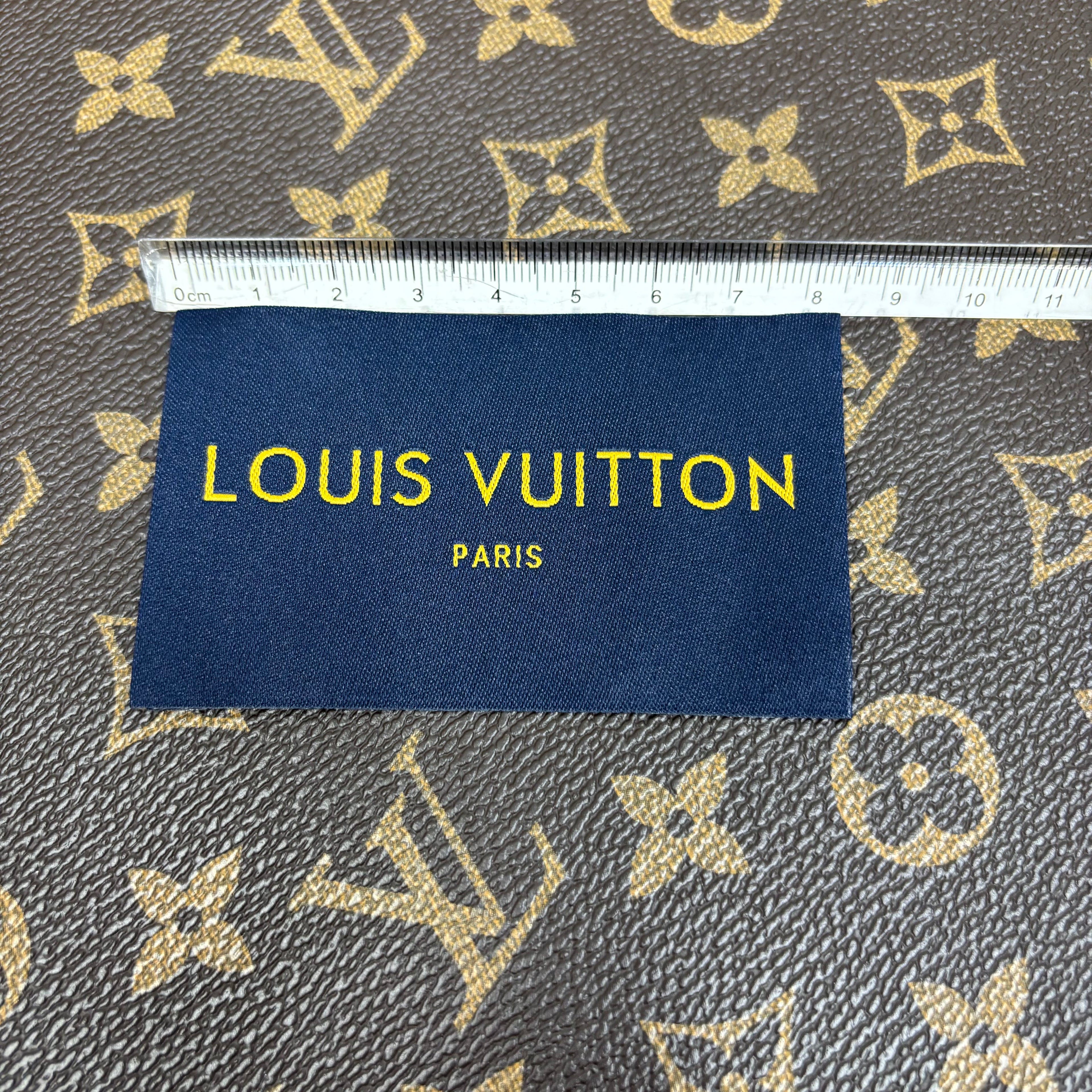 Louis Vuitton big size Label Tags Item NO.: ACC-016