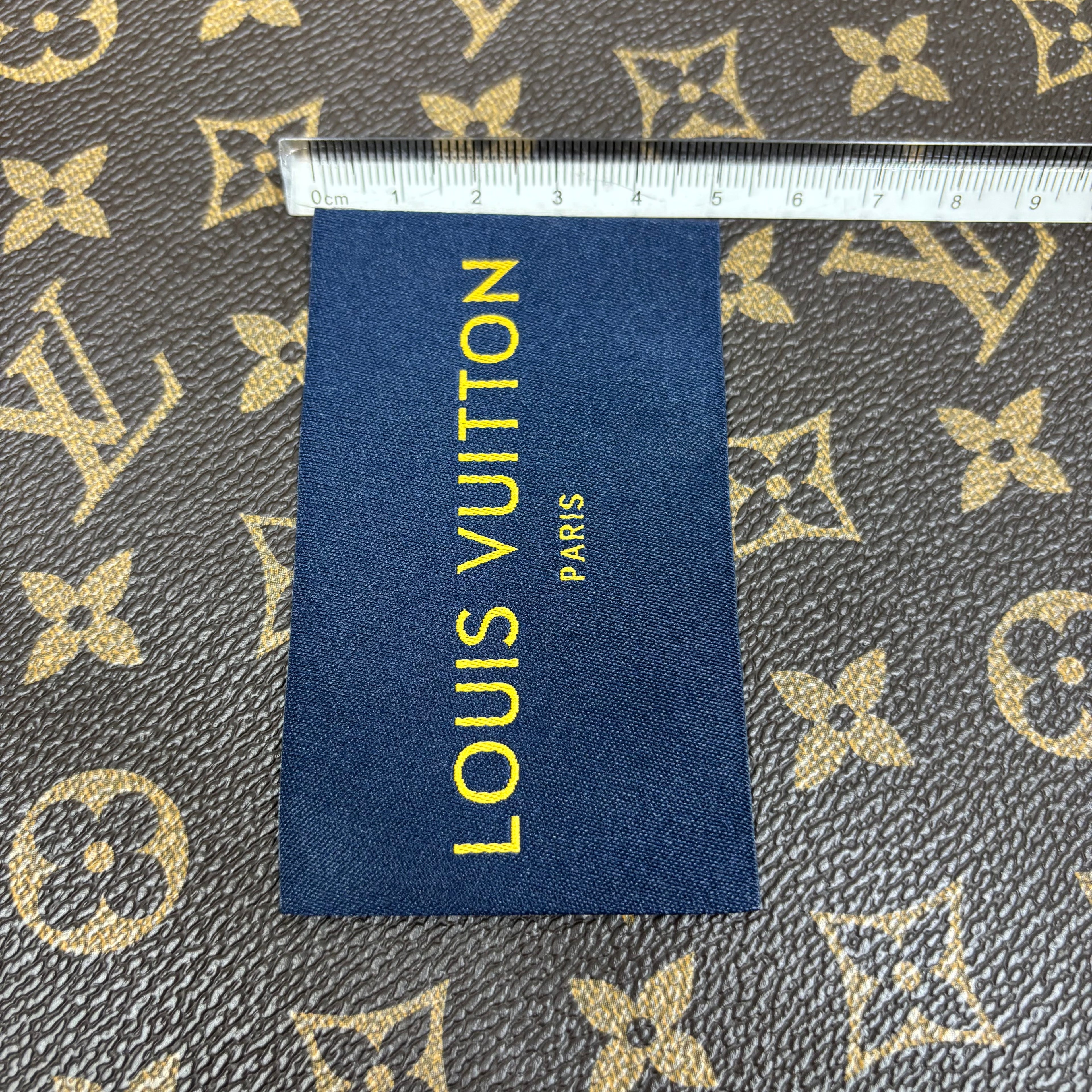 Louis Vuitton big size Label Tags Item NO.: ACC-016