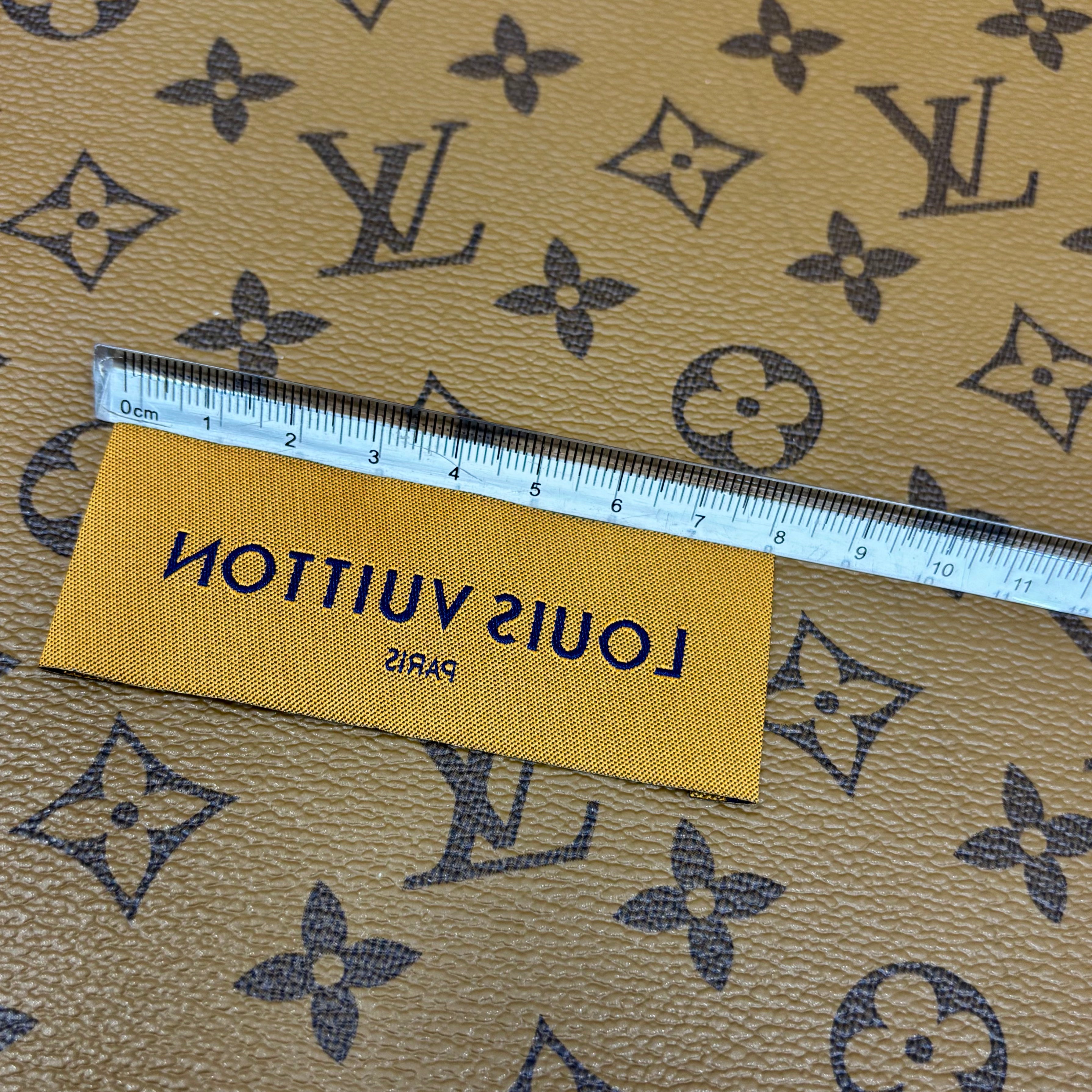 Louis Vuitton medium size Label Tags Item NO.: ACC-015