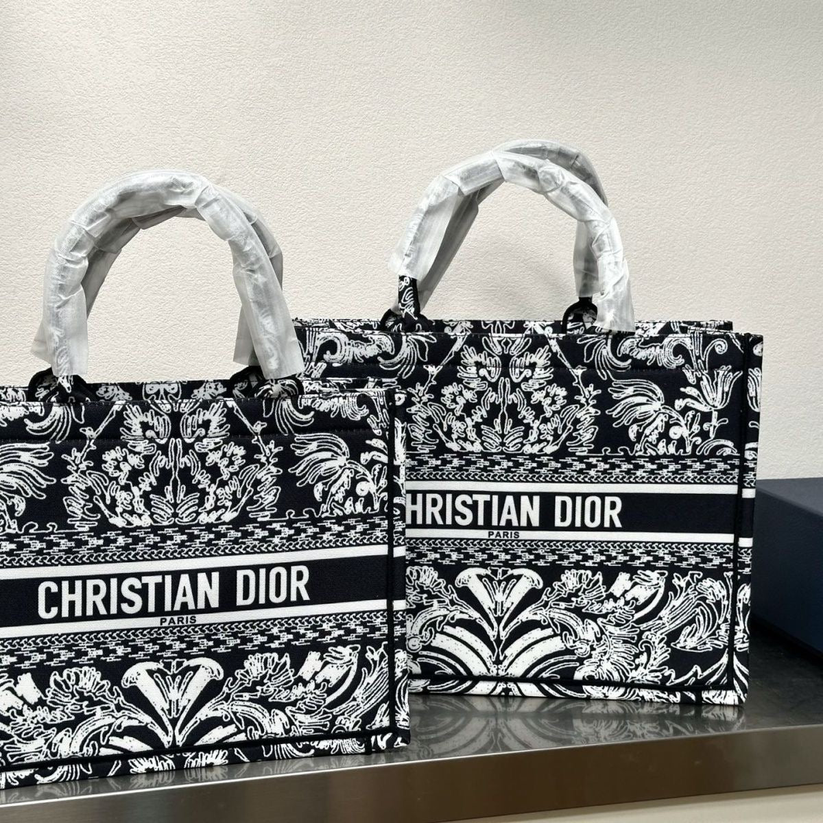 Christian Dior Jacquard Shoulder Bag Handbag Tote Shopping Bag Item NO.: HF-BG019