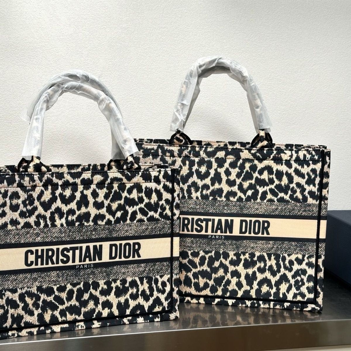 Christian Dior Jacquard Shoulder Bag Handbag Tote Shopping Bag Item NO.: HF-BG017