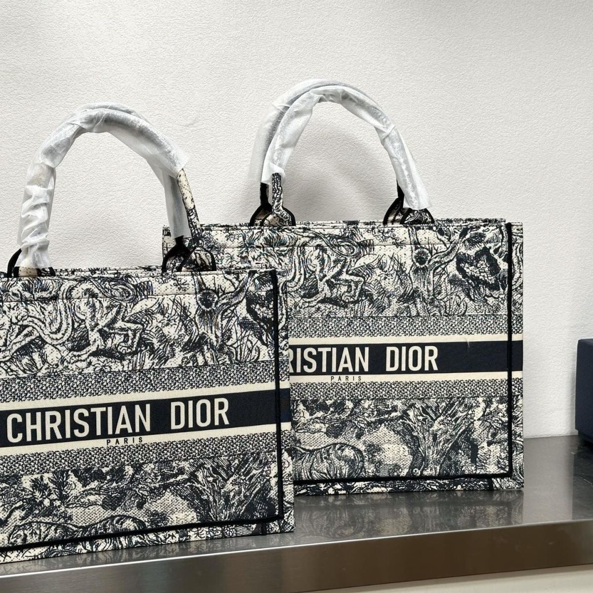 Christian Dior Jacquard Shoulder Bag Handbag Tote Shopping Bag Item NO.: HF-BG034