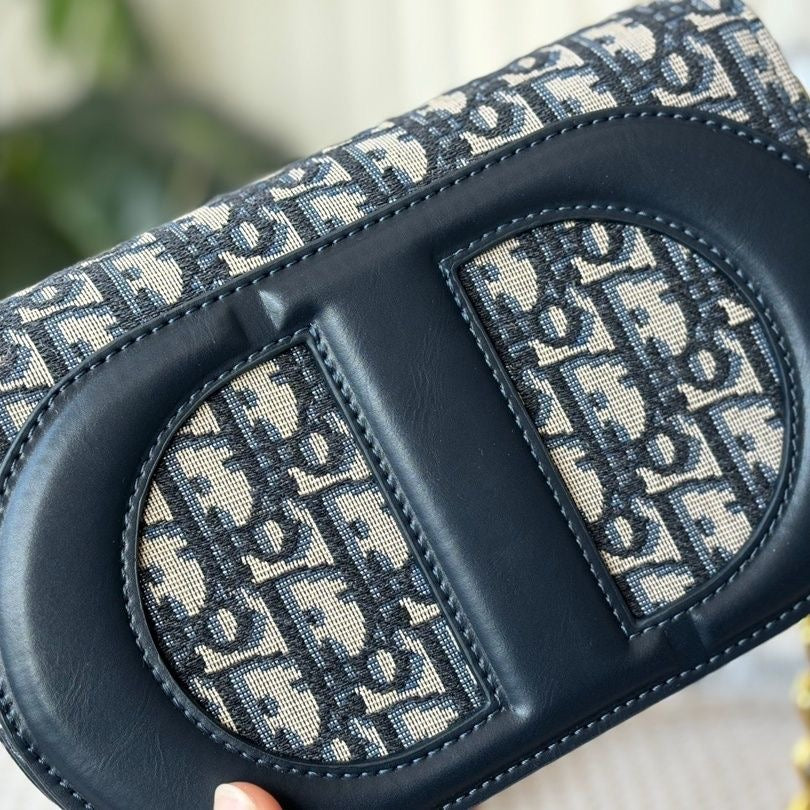 Classic Christian Dior Monogram Retro Canvas Clutch Embroidered Jacquard Small Underarm Single Shoulder Crossbody Saddle Bag Item NO.: HF-BG044