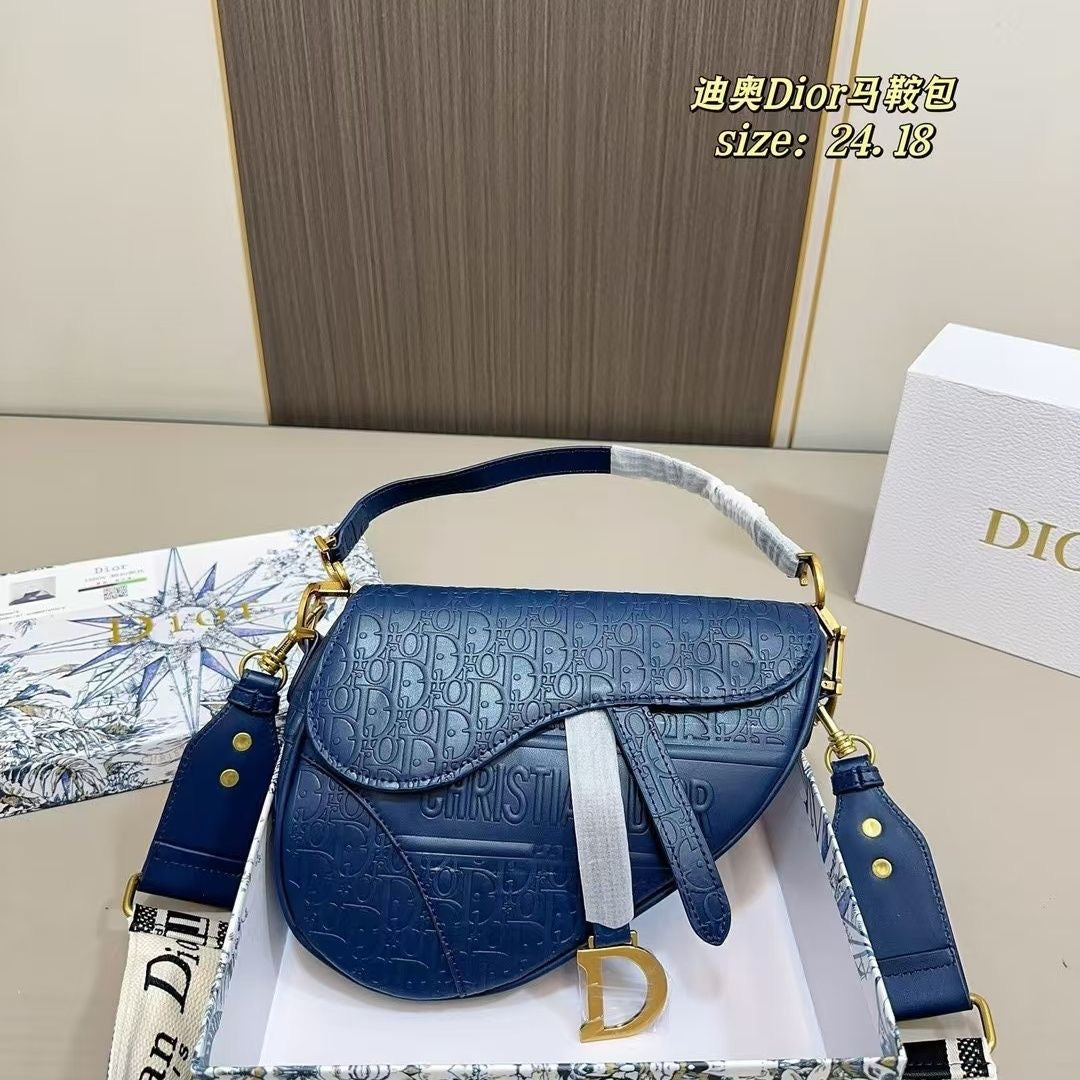 High-end Vintage Style Embossed Leather Christian Dior Small Single Shoulder Underarm Crossbody Saddle Bag Item NO.: HF-BG042