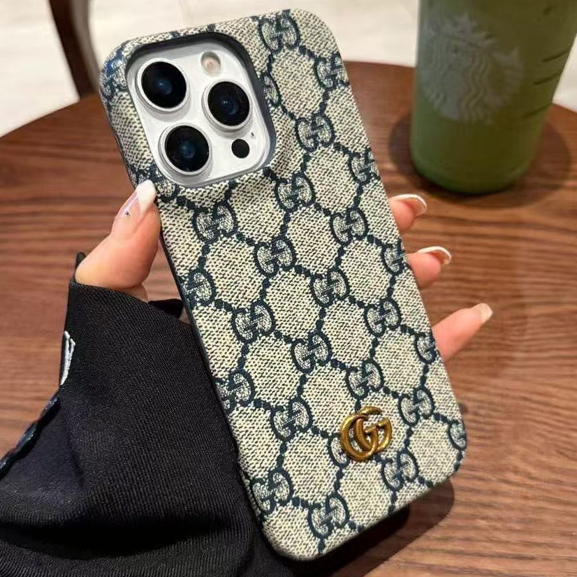 GG Classic Pattern Half-Wrapped Hard Phone Case Item NO.:HF-PC015