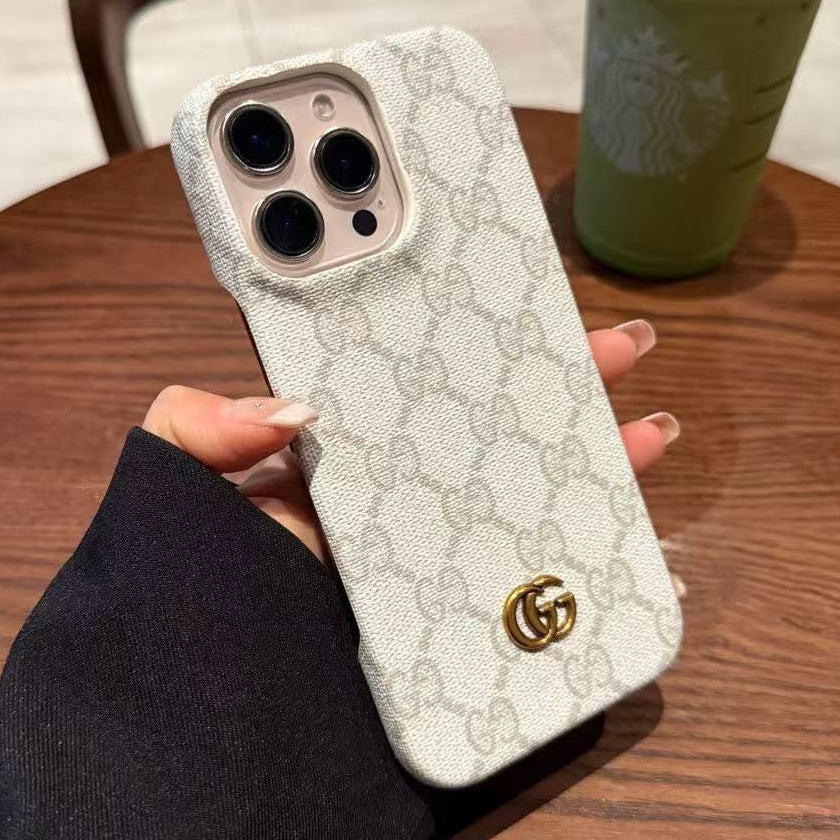 GG Classic Pattern Half-Wrapped Hard Phone Case Item NO.:HF-PC015