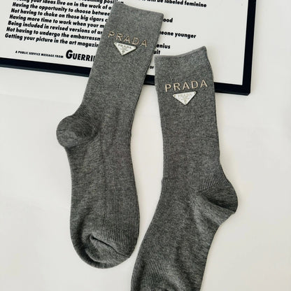 PRADA Stylish Mid-Calf Cotton Women's Socks Item NO.:HF-SK001
