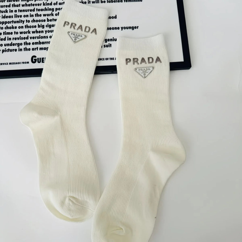 PRADA Stylish Mid-Calf Cotton Women's Socks Item NO.:HF-SK001