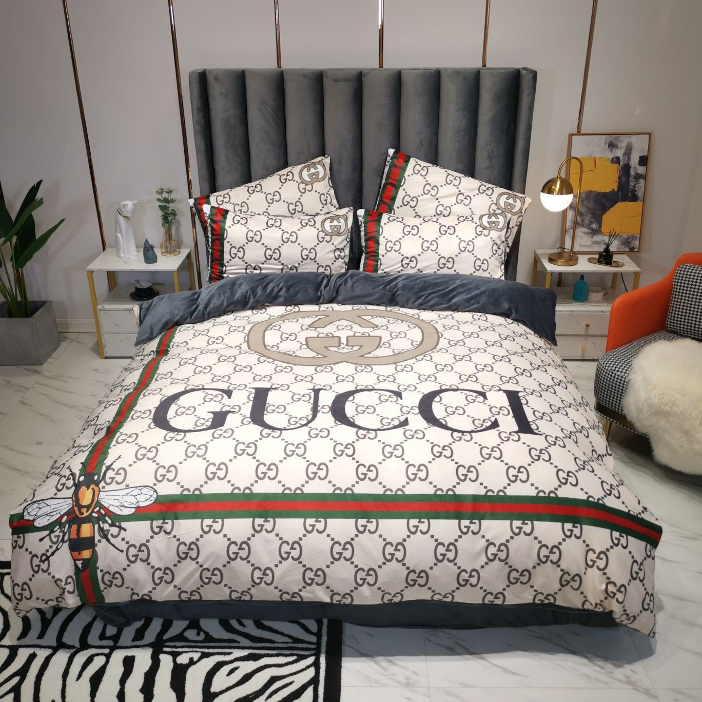 Luxury Brands Crystal Velvet Bedding Sets Item NO.:HF-HP002