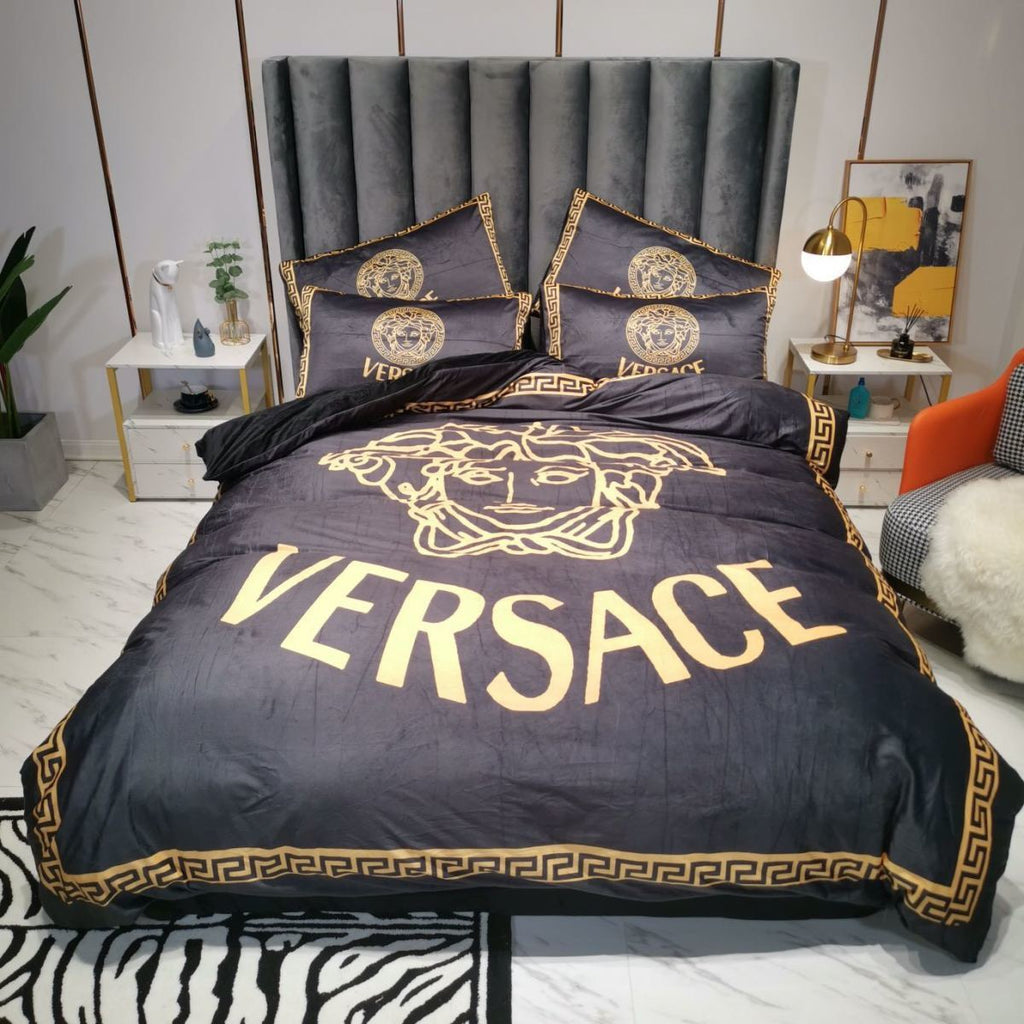 Luxury Brands Crystal Velvet Bedding Sets Item NO.:HF-HP002