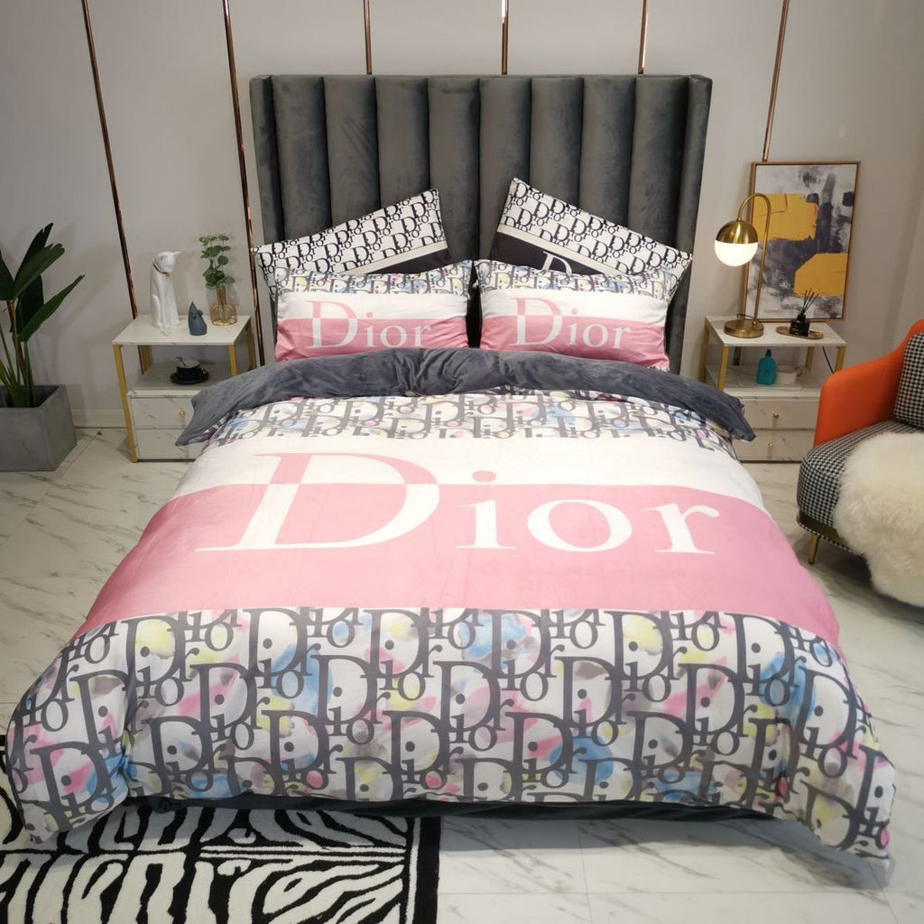 Luxury Brands Crystal Velvet Bedding Sets Item NO.:HF-HP002