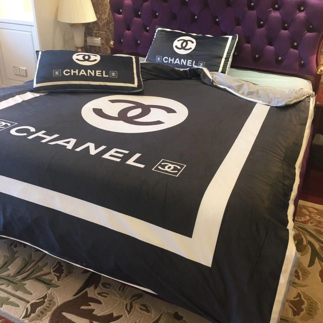 Luxury Brands Crystal Velvet Bedding Sets Item NO.:HF-HP002