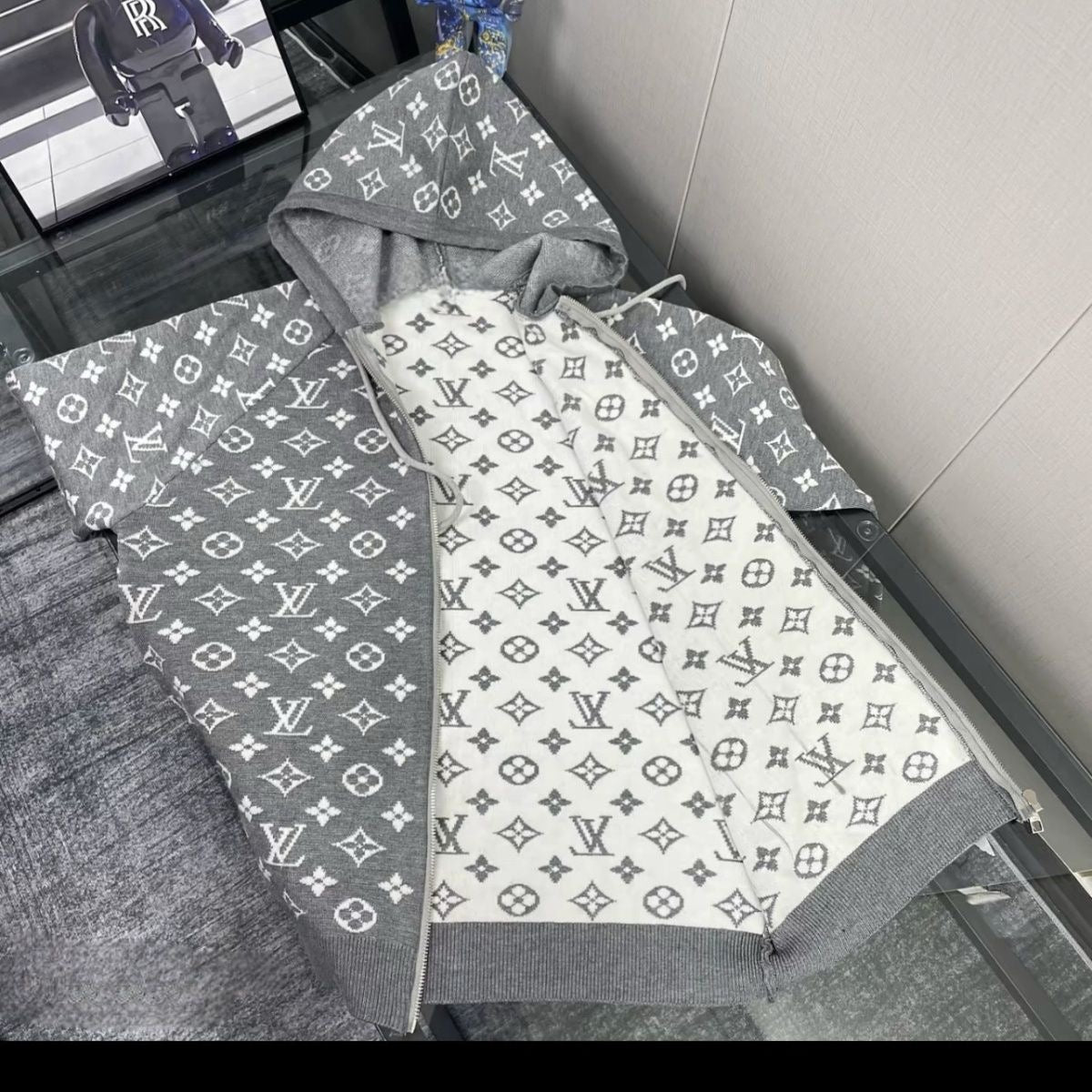 LV New High-End Hooded Knit Sweater Item NO.:HF-CT008