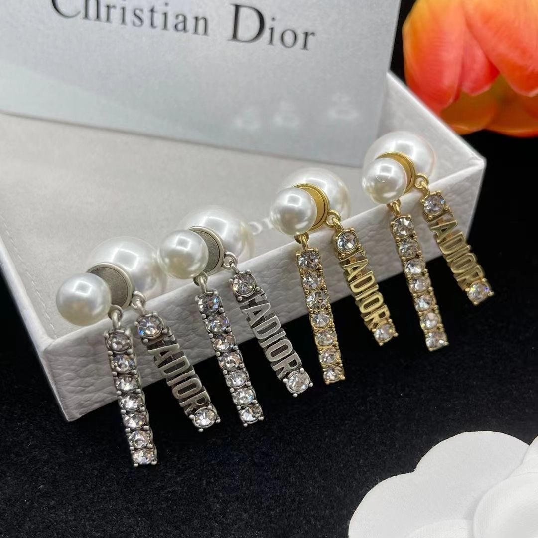Two-Colour Bling Bling Diamond Christian Dior Earrings   ITEM NO.: HF-JL035