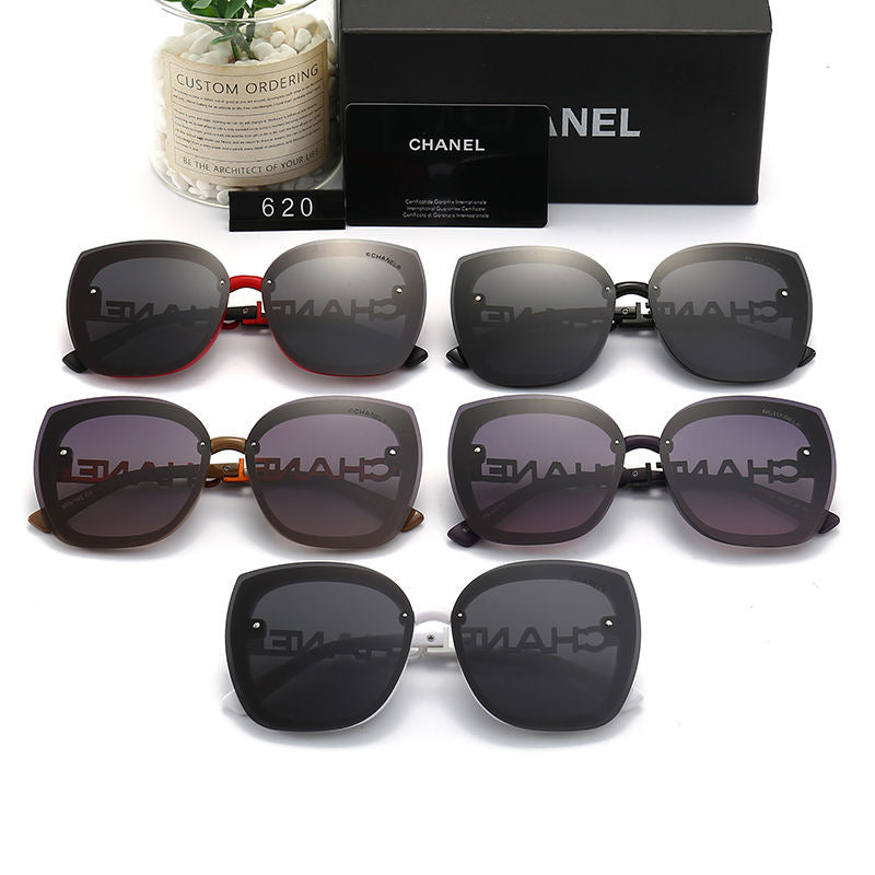 Rhinestone Chanel Sunglasses  ITEM NO.: CS-SG028